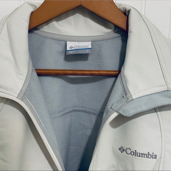 Columbia Vinewood Valley Softshell Jacket - Picture 3 of 3